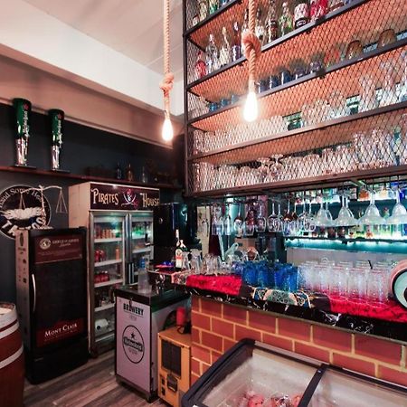 Oyo-1103海盗楼酒店 皮皮岛 外观 照片